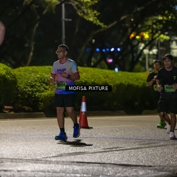 Runner Photo 5694002