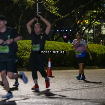 Runner Photo 5694004