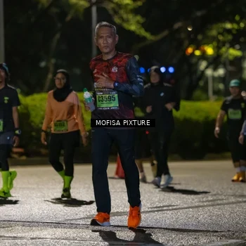 Runner Photo 5694119