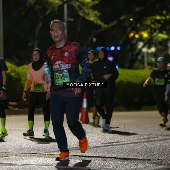Runner Photo 5694130