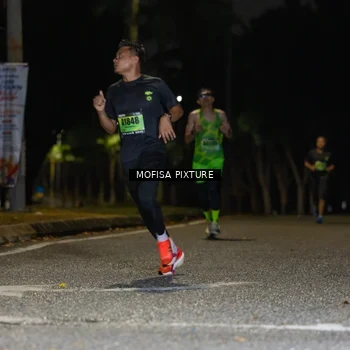 Runner Photo 5694753