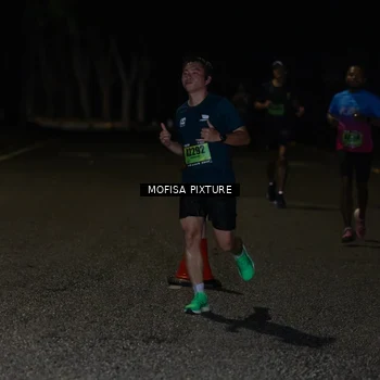 Runner Photo 5694800