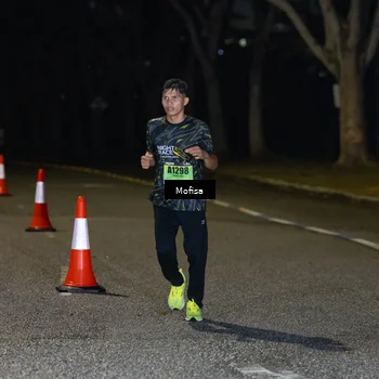 Runner Photo 5695068