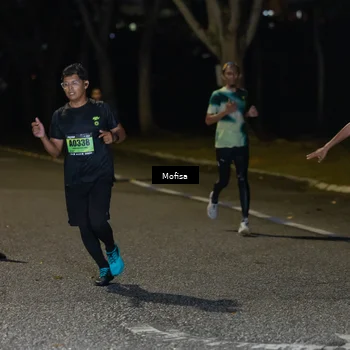 Runner Photo 5695075