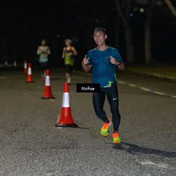 Runner Photo 5695100