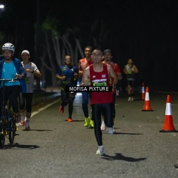 Runner Photo 5695229