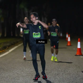 Runner Photo 5695375