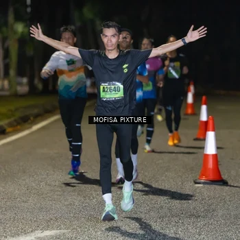 Runner Photo 5695457