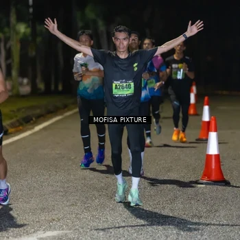 Runner Photo 5695459
