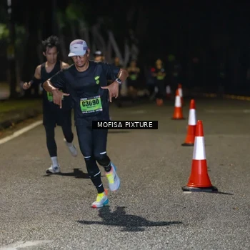Runner Photo 5695478