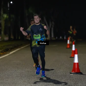 Runner Photo 5695695
