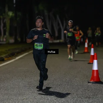 Runner Photo 5695715