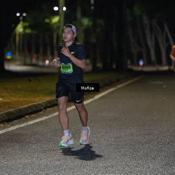 Runner Photo 5695725