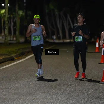 Runner Photo 5695745
