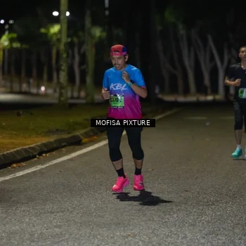Runner Photo 5695852