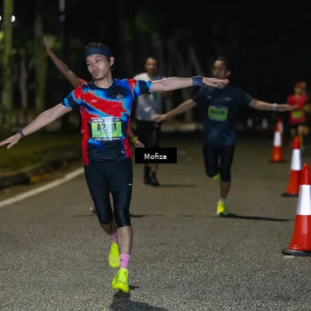 Runner Photo 5695906