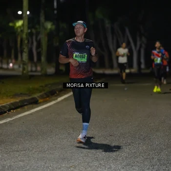 Runner Photo 5695911