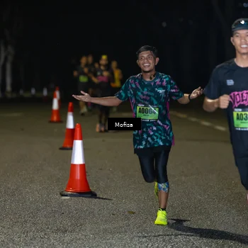 Runner Photo 5696000
