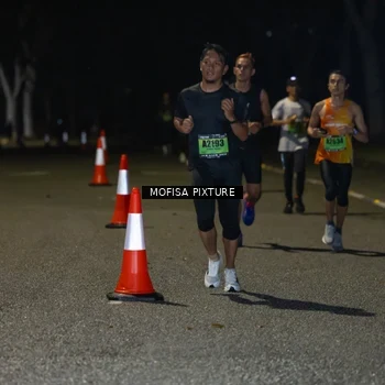 Runner Photo 5696020