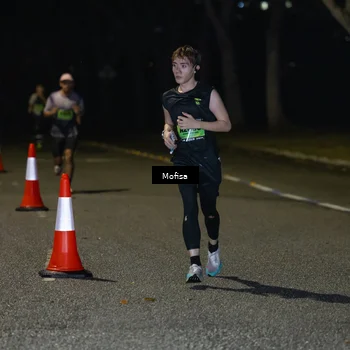 Runner Photo 5696041
