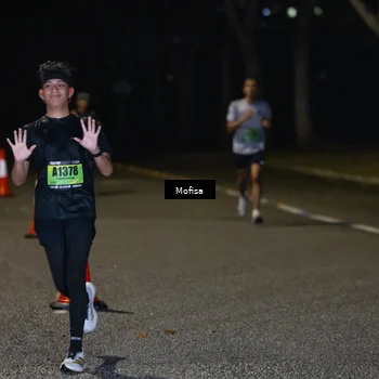 Runner Photo 5696072