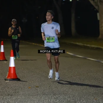 Runner Photo 5696078