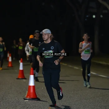 Runner Photo 5696175