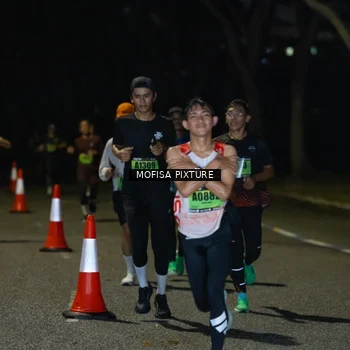 Runner Photo 5696176