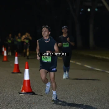 Runner Photo 5696220