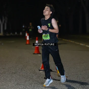 Runner Photo 5696459
