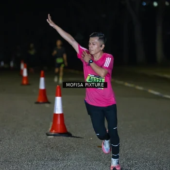 Runner Photo 5696570
