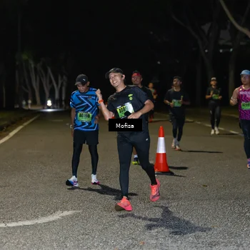 Runner Photo 5696653