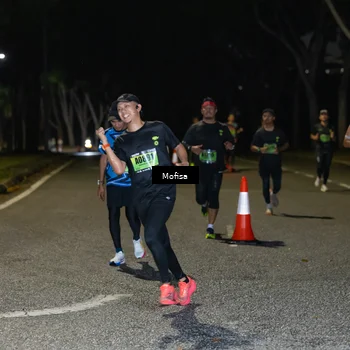 Runner Photo 5696659