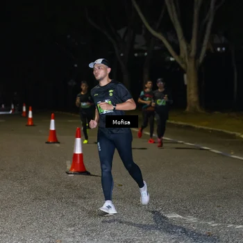 Runner Photo 5696674