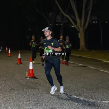 Runner Photo 5696677
