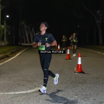 Runner Photo 5696779