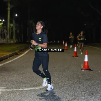 Runner Photo 5696786