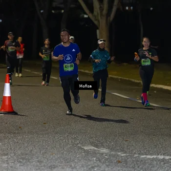 Runner Photo 5698004