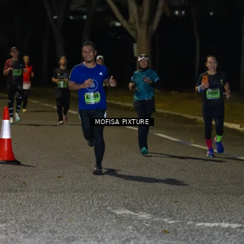 Runner Photo 5698023