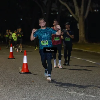 Runner Photo 5698083
