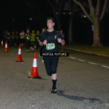 Runner Photo 5698140