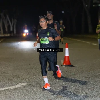 Runner Photo 5698221