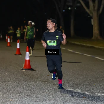 Runner Photo 5698400