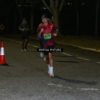 Runner Photo 5698629
