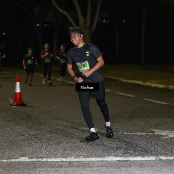 Runner Photo 5698880