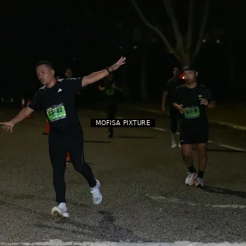 Runner Photo 5699393