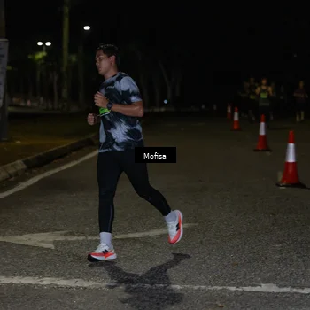 Runner Photo 5699402