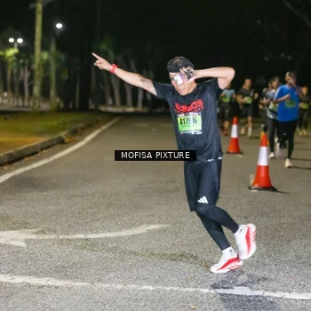 Runner Photo 5699658