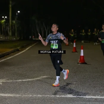 Runner Photo 5699823