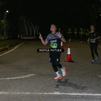 Runner Photo 5699824